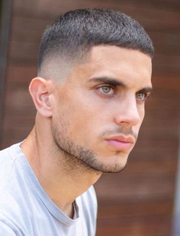 Kiểu tóc buzz cut quân đội mạnh mẽ nam tính cho nam giới
