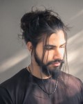 Man bun để râu có đẹp không? Phong cách cực nam tính